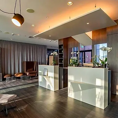 Elaya Kevelaer, Trademark Collection By Wyndham 3*